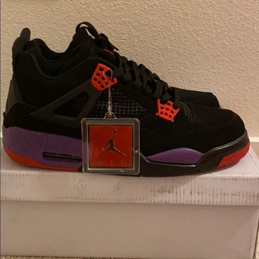 Jordan 4 raptors ds size 10